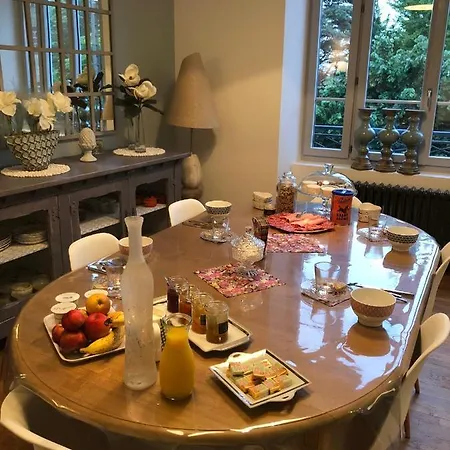 La Demeure Bed & Breakfast