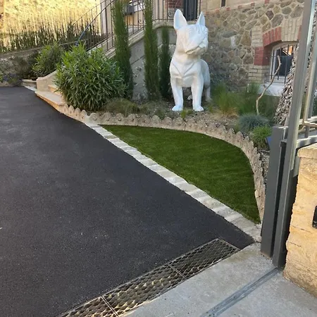 La Demeure فندق مبيت وإفطار *