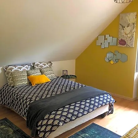 La Demeure Bed & Breakfast